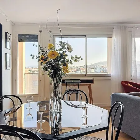 Le Quai 52 - Spacieux & Lumineux & Gare Sncf Elisabeth B Apartment *